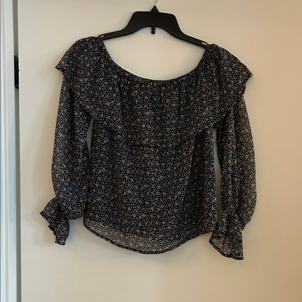 Abercrombie: Floral Off-Shoulder Long Sleeve Blouse